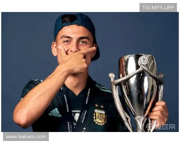 迪马：迪巴拉退烧后参加全队合练，安赫利尼奥也参加了合练